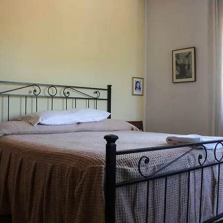 Ampia Casa Indipendente Nel Cuore Della Cittadina Holiday home *